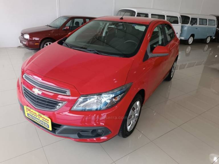 CHEVROLET - ONIX - 2015/2015 - Vermelha - Sob Consulta