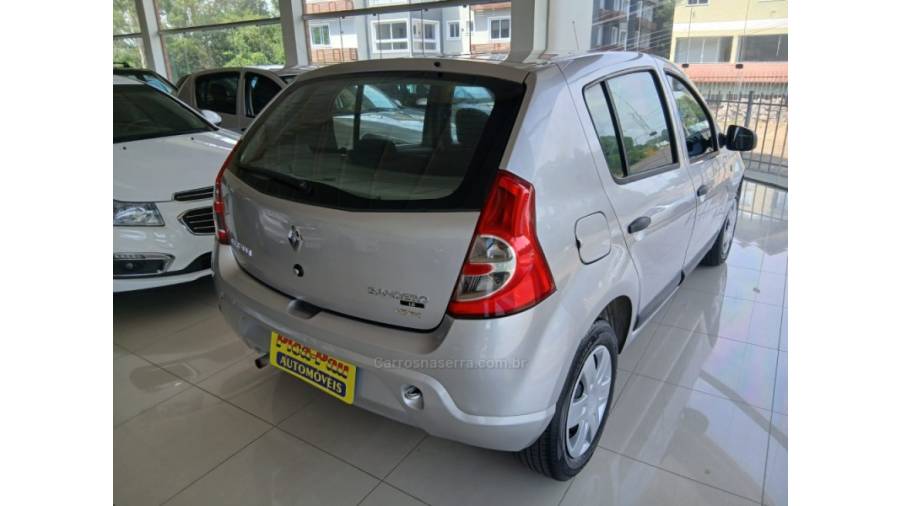 RENAULT - SANDERO - 2010/2010 - Prata - Sob Consulta