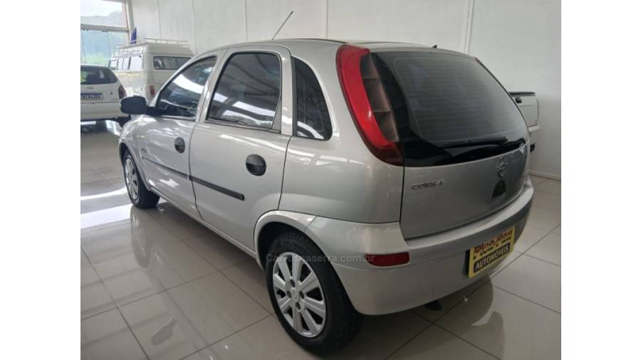 CHEVROLET - CORSA - 2004/2005 - Prata - Sob Consulta