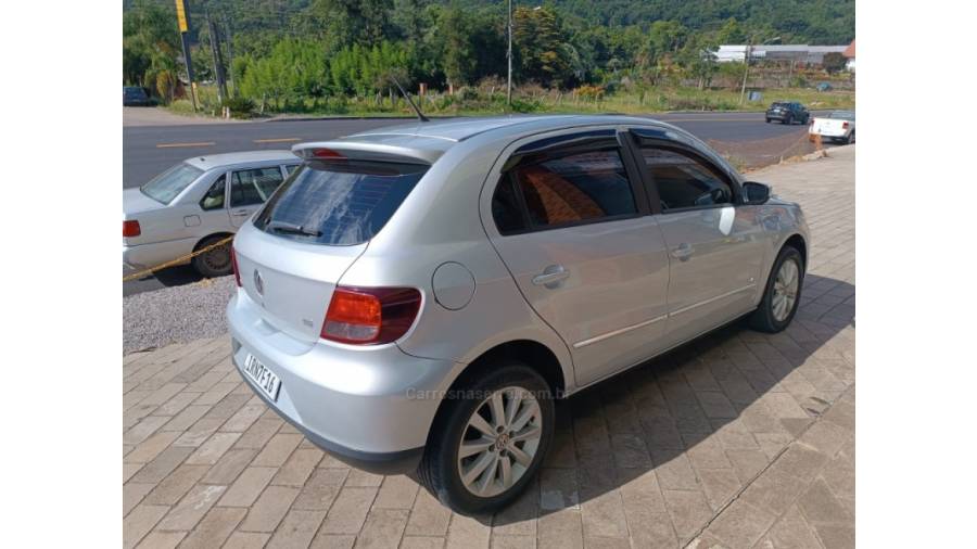 VOLKSWAGEN - GOL - 2010/2011 - Prata - Sob Consulta