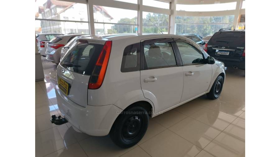 FORD - FIESTA - 2013/2014 - Branca - Sob Consulta