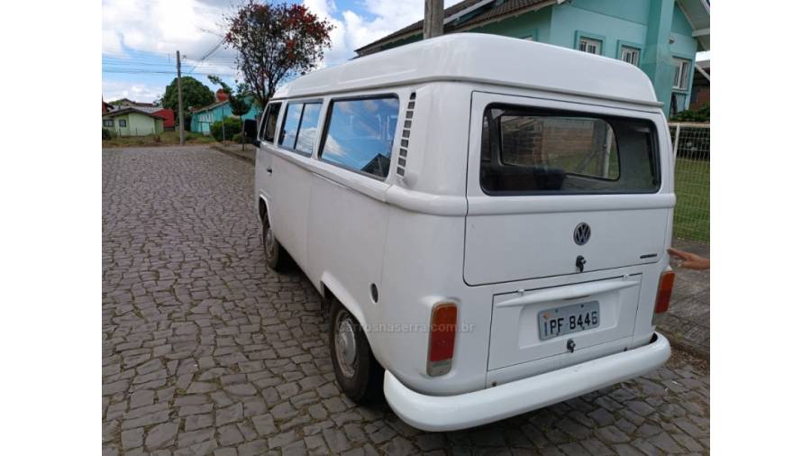 VOLKSWAGEN - KOMBI - 2008/2009 - Branca - Sob Consulta