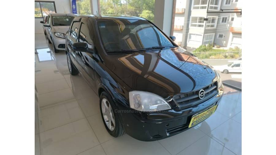 CHEVROLET - CORSA - 2002/2002 - Preta - Sob Consulta