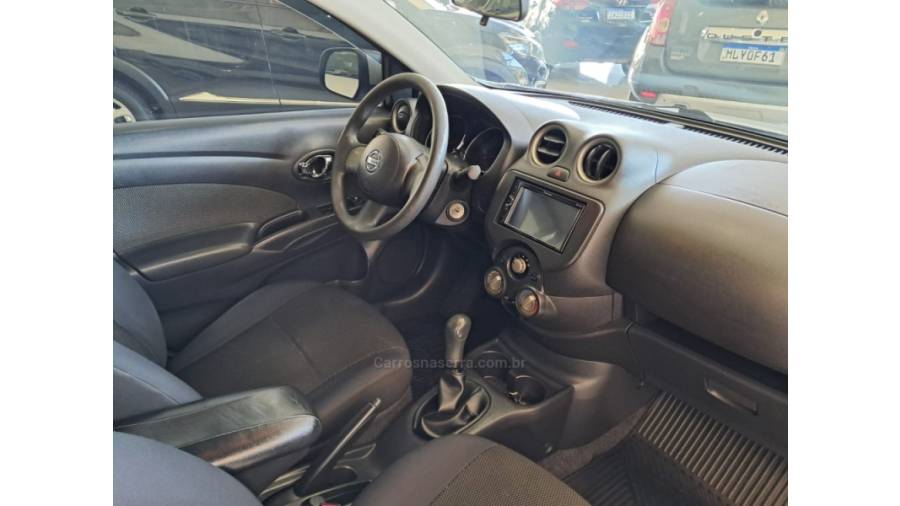 NISSAN - VERSA - 2012/2013 - Prata - Sob Consulta