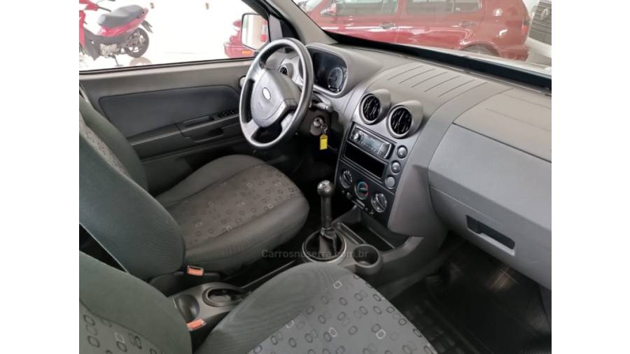 FORD - ECOSPORT - 2003/2004 - Prata - Sob Consulta