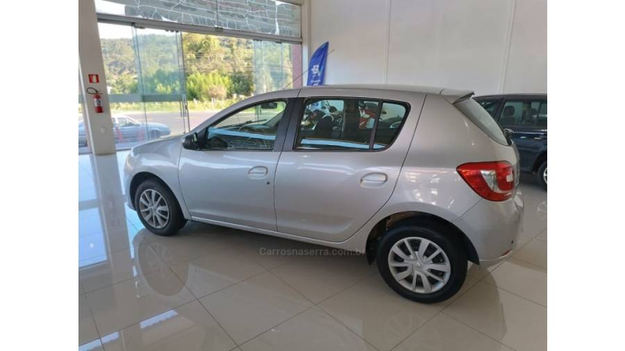 RENAULT - SANDERO - 2017/2018 - Prata - Sob Consulta