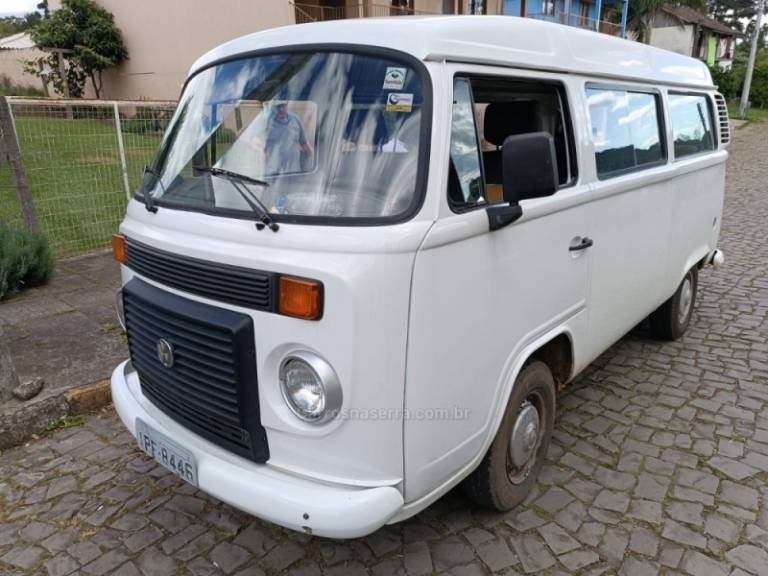 VOLKSWAGEN - KOMBI - 2008/2009 - Branca - Sob Consulta