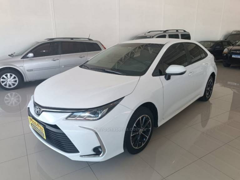 TOYOTA - COROLLA - 2020/2021 - Branca - Sob Consulta