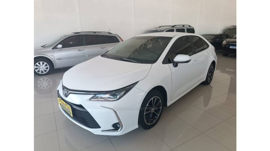 TOYOTA - COROLLA - 2020/2021 - Branca - Sob Consulta