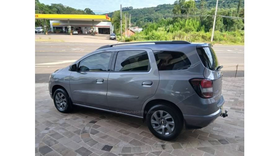 CHEVROLET - SPIN - 2017/2018 - Cinza - Sob Consulta