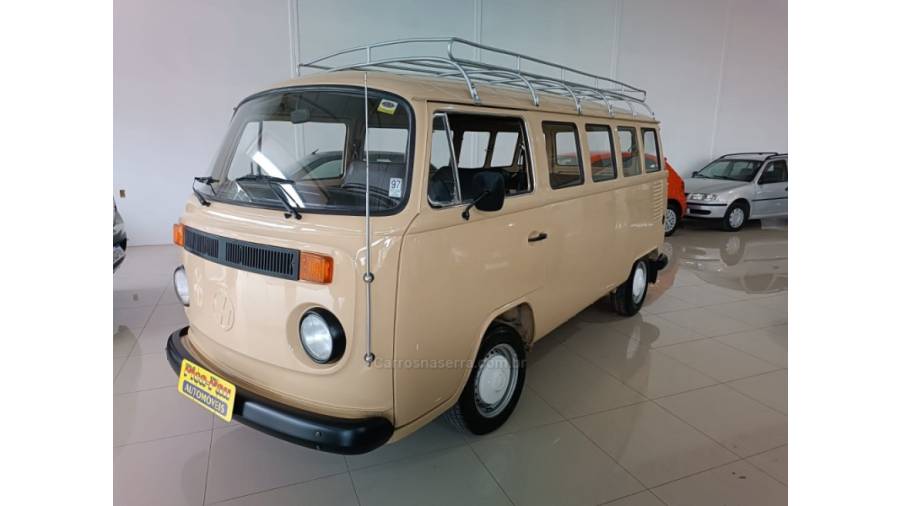 VOLKSWAGEN - KOMBI - 1985/1985 - Bege - R$ 33.900,00