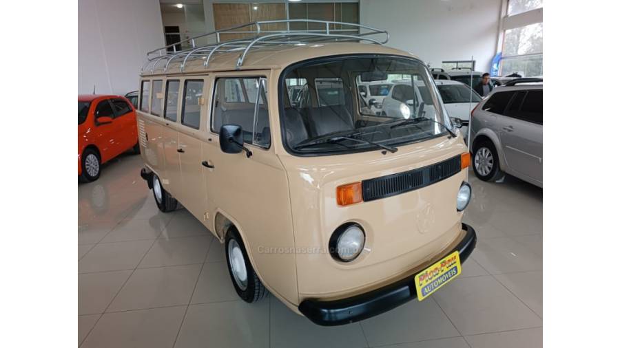 VOLKSWAGEN - KOMBI - 1985/1985 - Bege - R$ 33.900,00