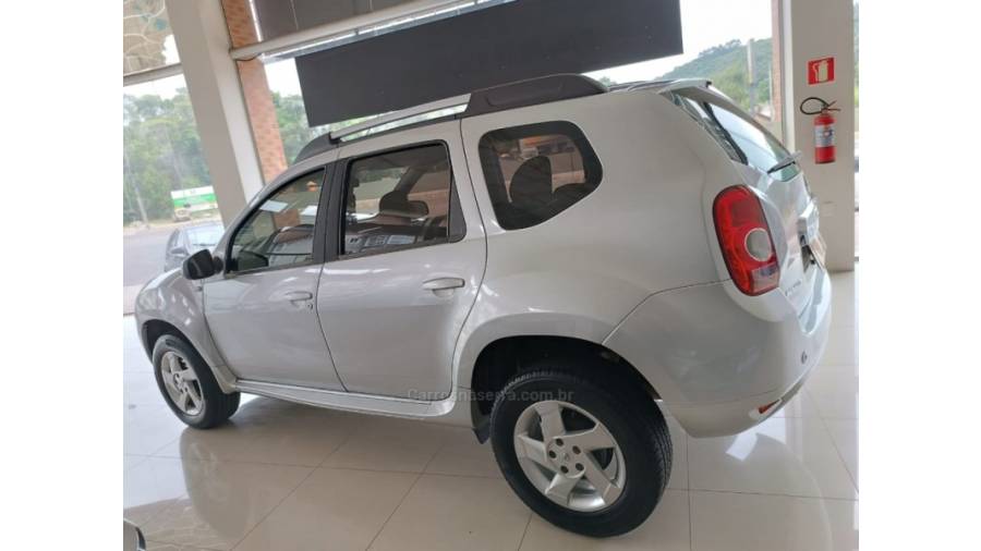 RENAULT - DUSTER - 2014/2015 - Prata - Sob Consulta