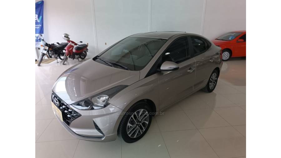 HYUNDAI - HB20S - 2021/2022 - Prata - Sob Consulta