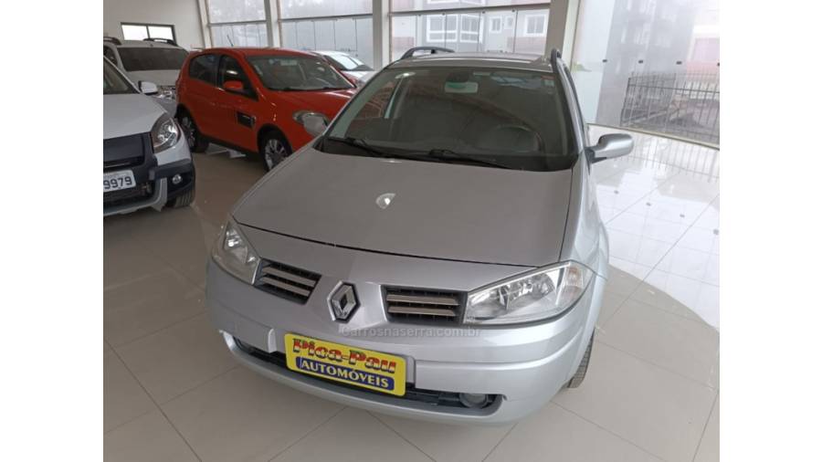 RENAULT - MÉGANE - 2010/2011 - Prata - Sob Consulta