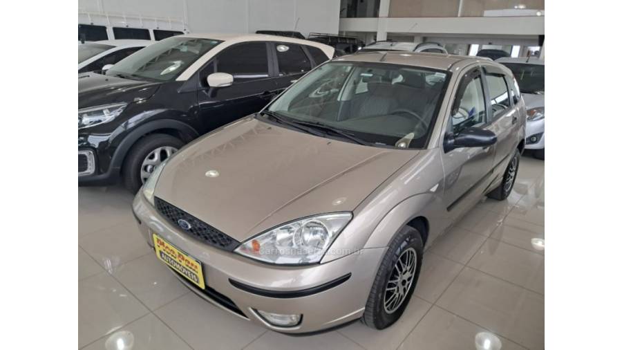 FORD - FOCUS - 2005/2005 - Prata - Sob Consulta