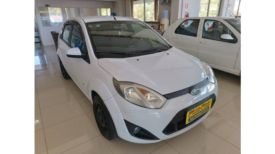 FORD - FIESTA - 2013/2014 - Branca - Sob Consulta