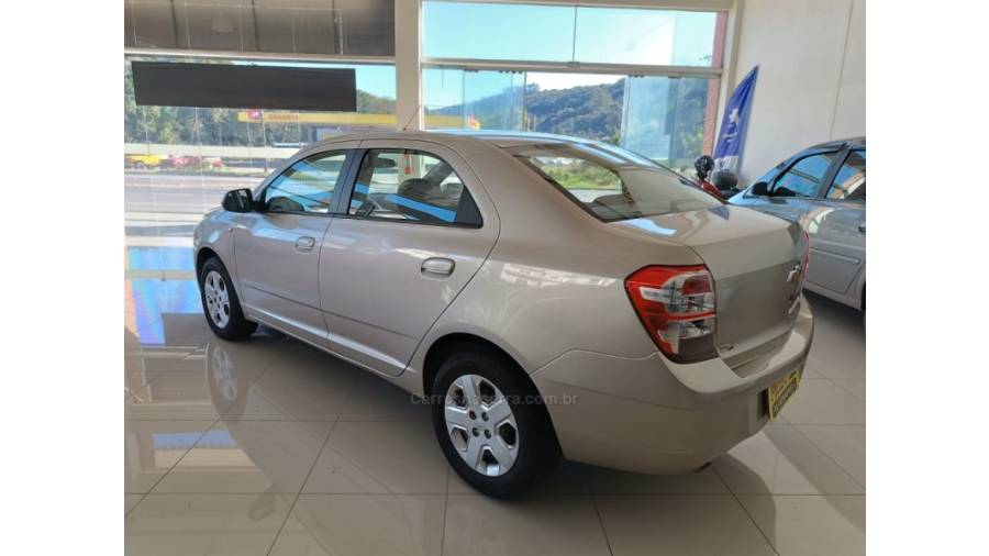 CHEVROLET - COBALT - 2013/2014 - Bege - Sob Consulta