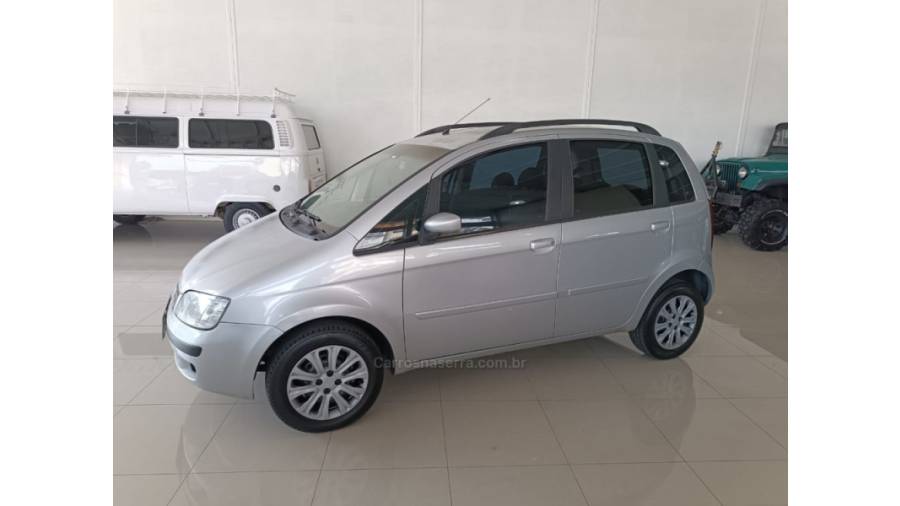 FIAT - IDEA - 2009/2010 - Prata - Sob Consulta