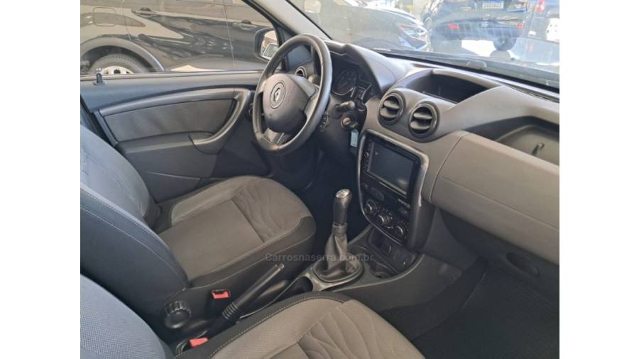 RENAULT - DUSTER - 2013/2014 - Cinza - Sob Consulta