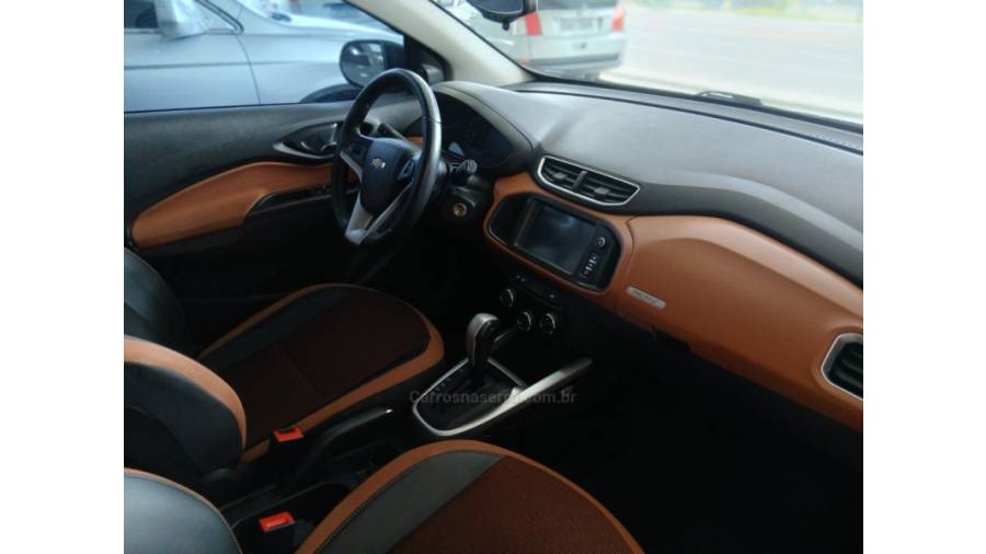 CHEVROLET - ONIX - 2018/2018 - Vermelha - Sob Consulta