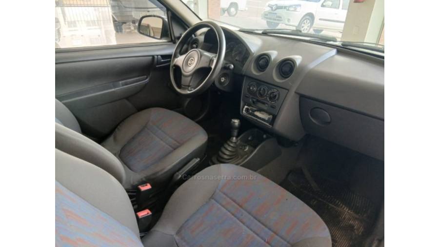 CHEVROLET - CELTA - 2009/2010 - Prata - Sob Consulta