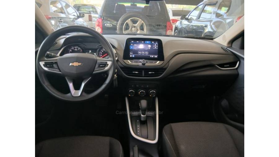 CHEVROLET - ONIX - 2022/2023 - Prata - Sob Consulta